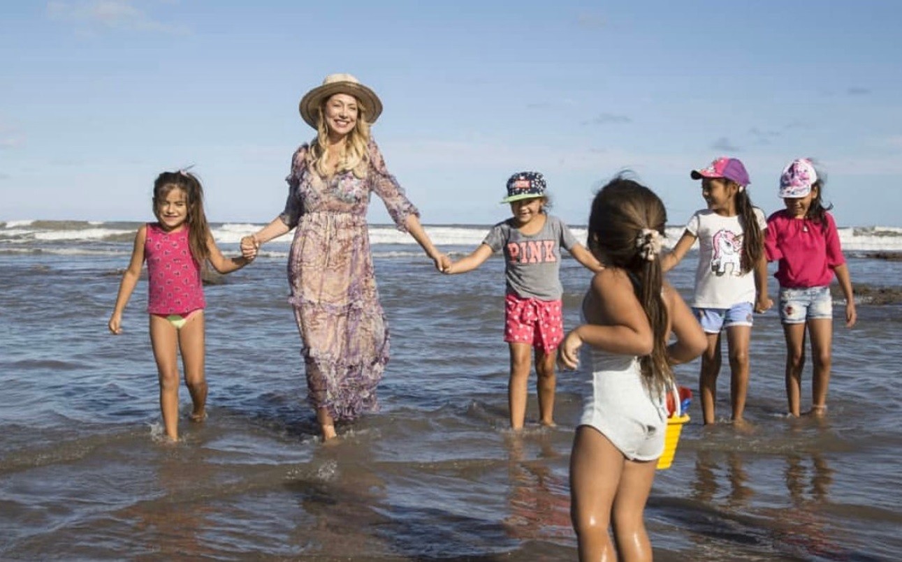 Fabiola Yáñez llevó a chicos de comunidades rurales a conocer el mar | Política y economía