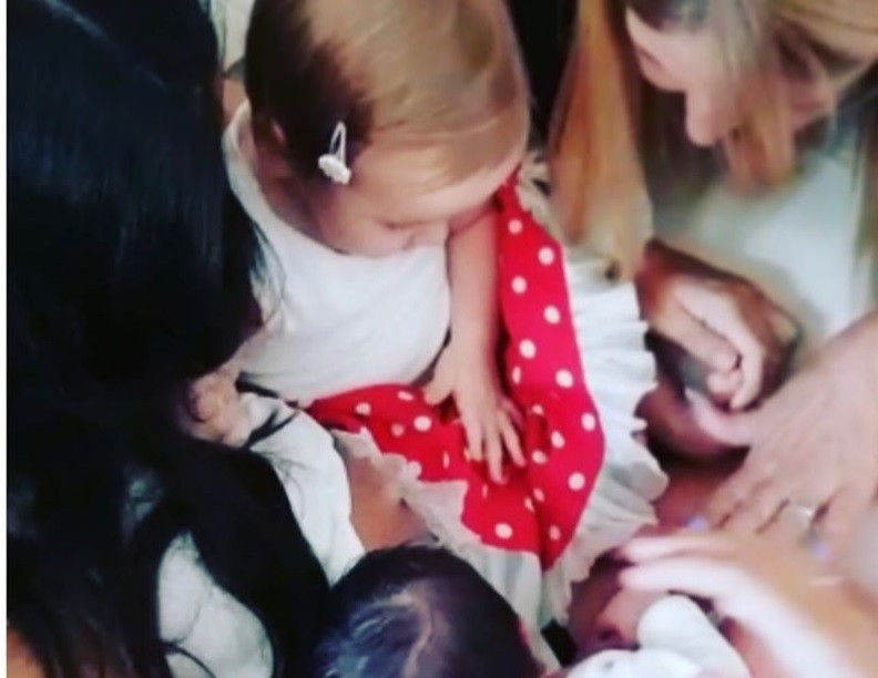 "Lactancia en tandem": tierna foto de Ludmila Romero, la novia de Rodrigo de la Serna | Espectáculos