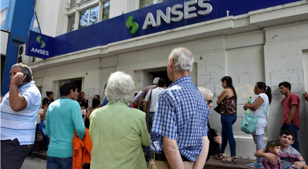 El Gobierno anuncia aumentos en la jubilaciones y pensiones | Economía