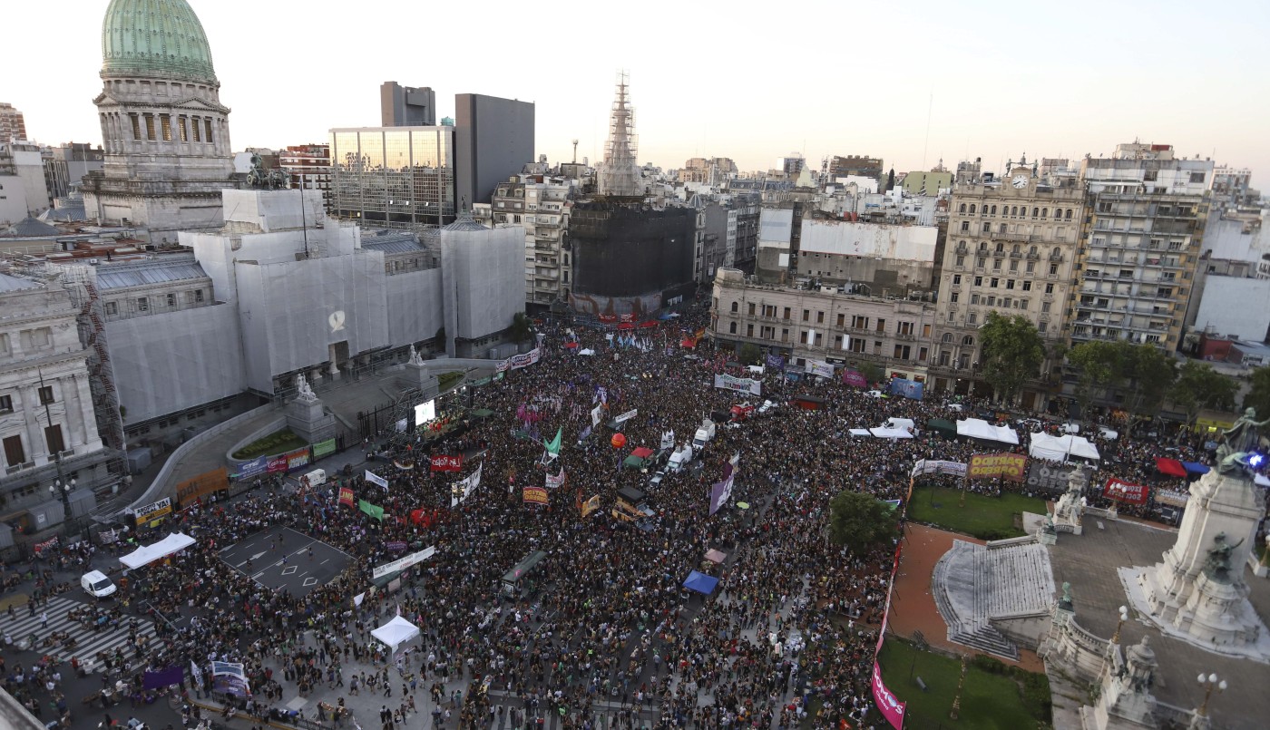 Tras la movilización por el aborto, el Gobierno estudia cambios al proyecto: "No tiene que ser profundizador de la grieta" | Actualidad