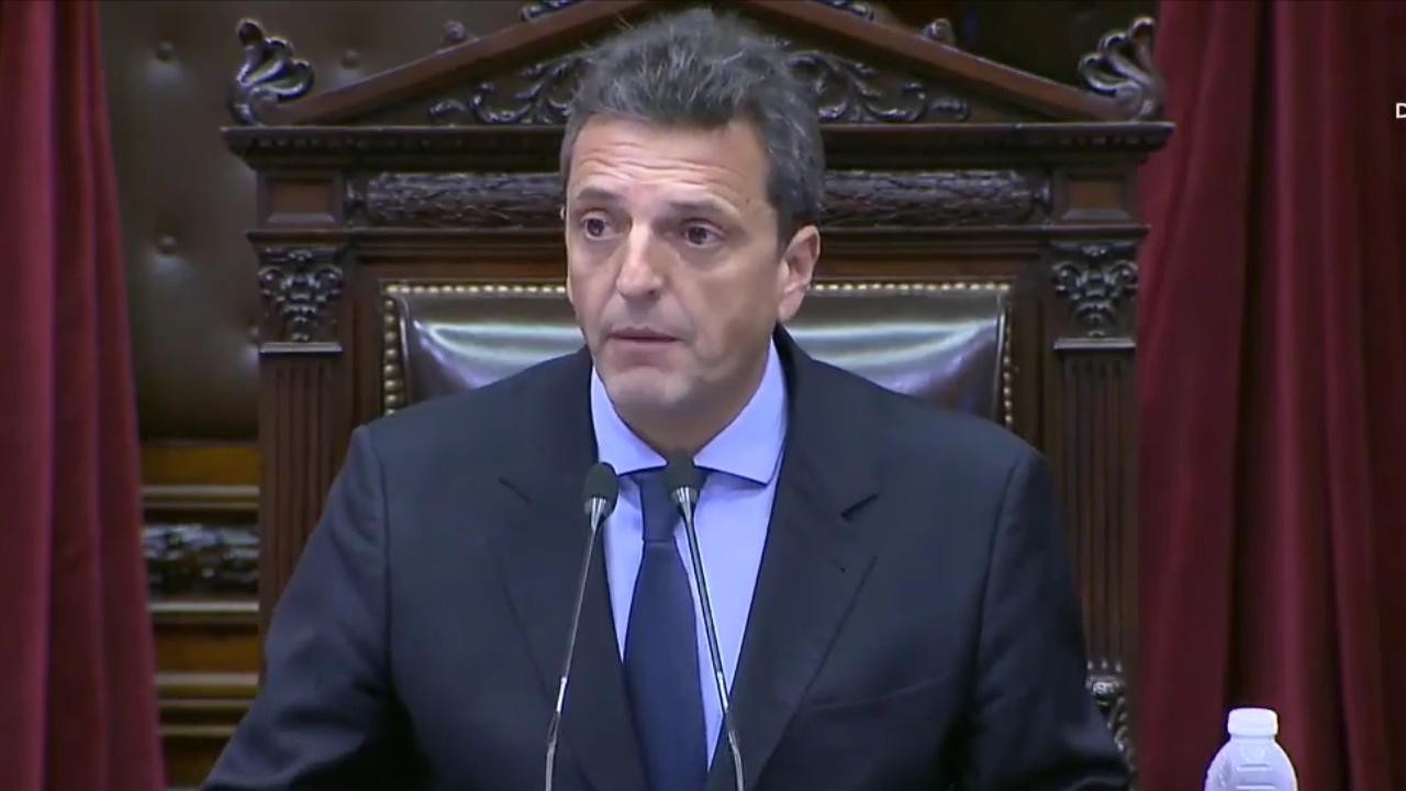 Jubilaciones de privilegio: "intentan "defender lo indefendible", cuestionó Massa | Política y economía