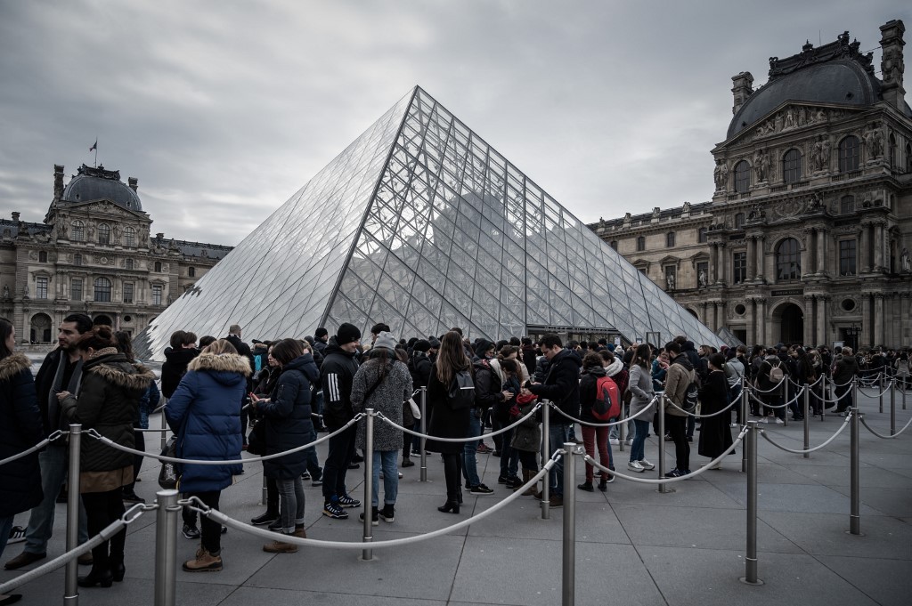 Tras el cierre por el coronavirus, reabre el Museo del Louvre | Internacionales
