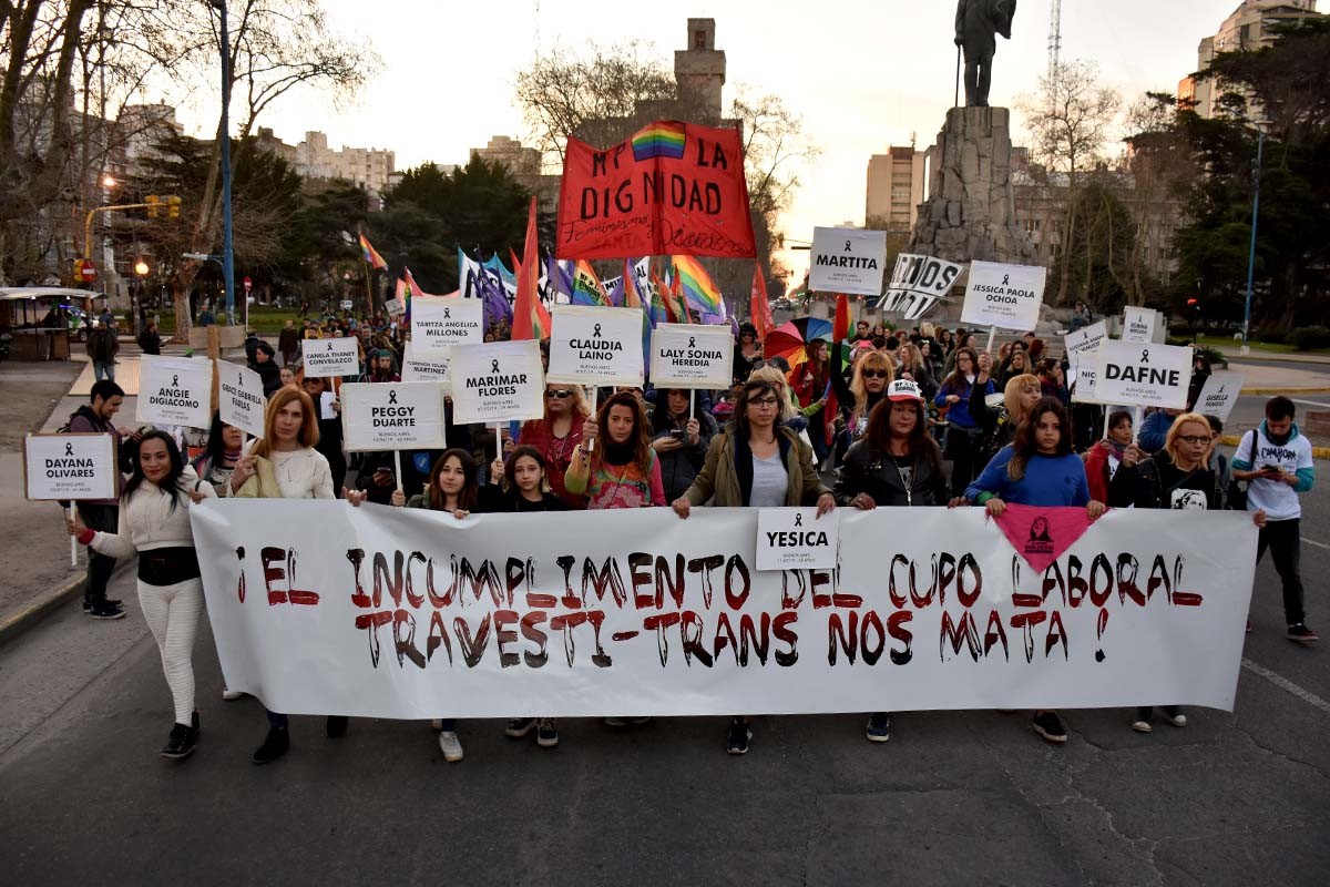 Vuelven a presentar el proyecto de ley que garantiza el cupo laboral trans en el sector público | Política y economía