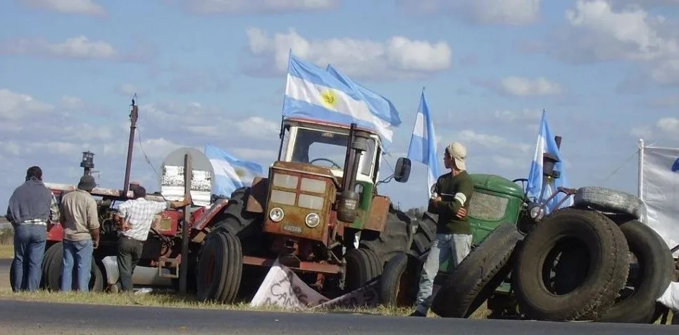 El campo inició un paro de cuatro días por la suba a las retenciones de la soja | Actualidad