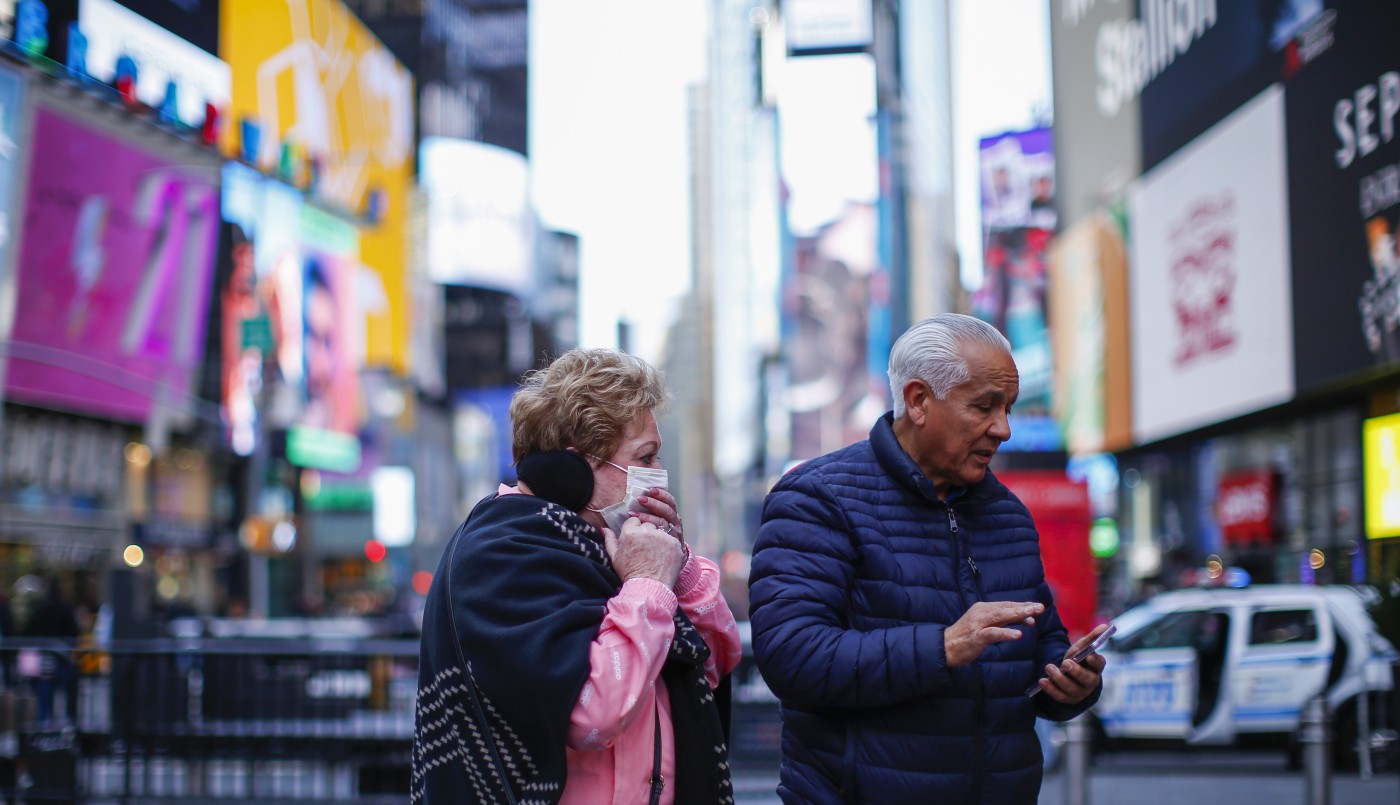 Presos de Nueva York fabrican alcohol en gel contra el coronavirus | Internacionales