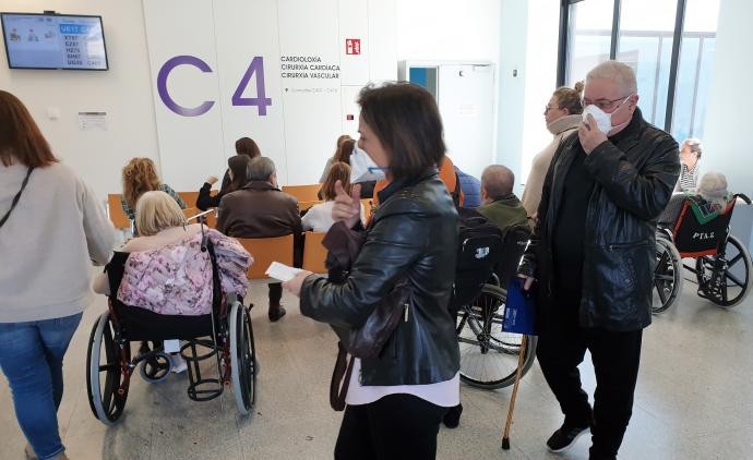 Una mujer embarazada con coronavirus dio a luz a un bebé sano | Internacionales