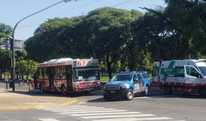 Pasajero de colectivo denunció que una mujer iba tosiendo y activaron el protocolo por coronavirus | Actualidad