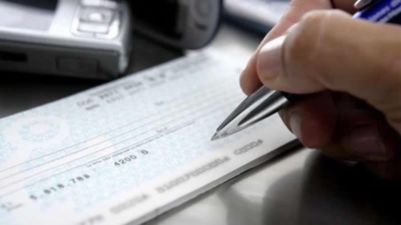 Supenden hasta el 30 de abril cierre de cuentas por cheques rechazados por falta de fondos | Economía