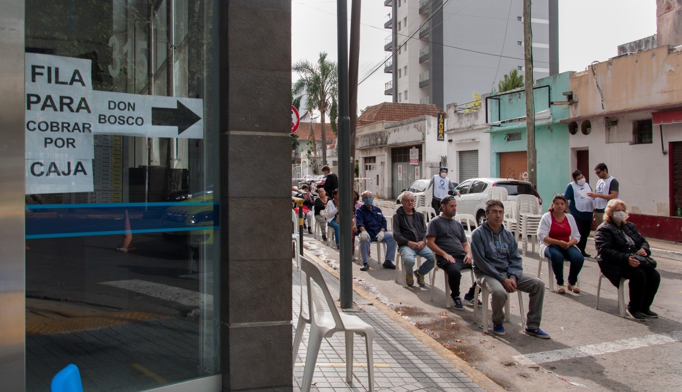 Bancos abrirán este lunes y atenderán solo por turno | Actualidad