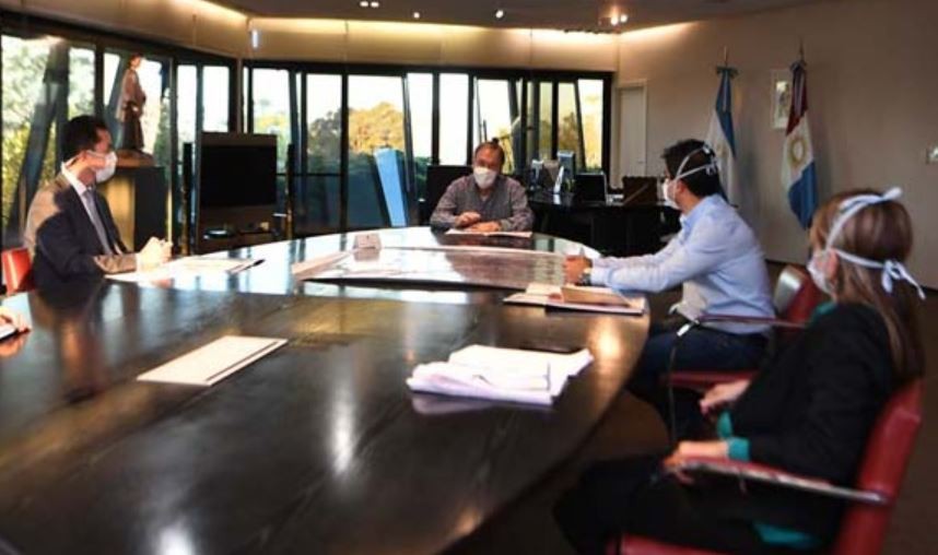 El gobernador Schiaretti bajó su sueldo en un 45% y la reducción se extiende a la planta política | Política y economía