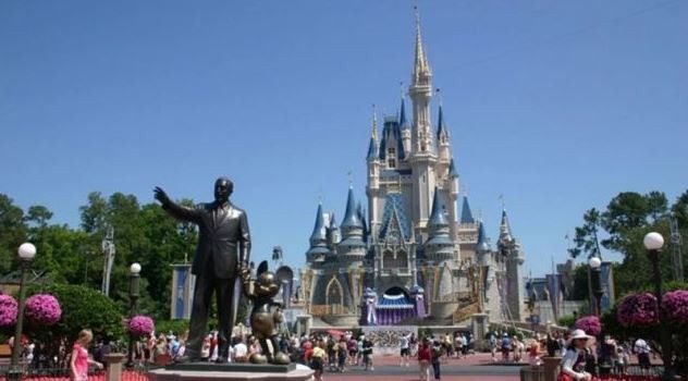 Arrestaron a un hombre que se metió en Disney para pasar la cuarentena | Internacionales