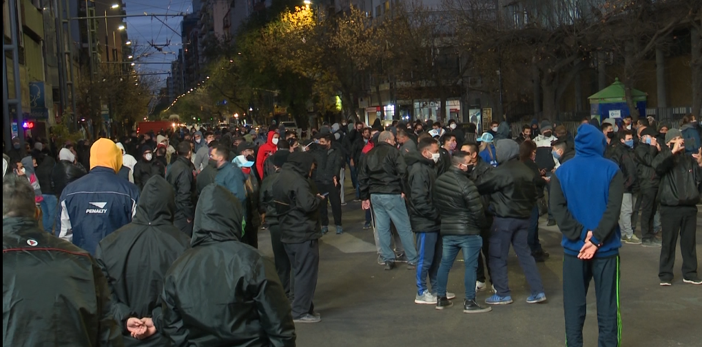 Choferes urbanos llevan 15 días de paro y fueron imputados por violar la cuarentena | Córdoba