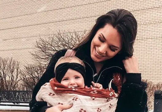 Fue al hospital pensando que tenía cálculos renales, pero estaba a punto de dar a luz y no lo sabía | Curiosidades