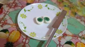 Videos: el misterio de la gallina que pone huevos con la yema verde | Curiosidades