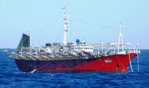 Alerta coronavirus en altamar:  pesquero vuelve a puerto porque tiene tripulantes con síntomas | Actualidad