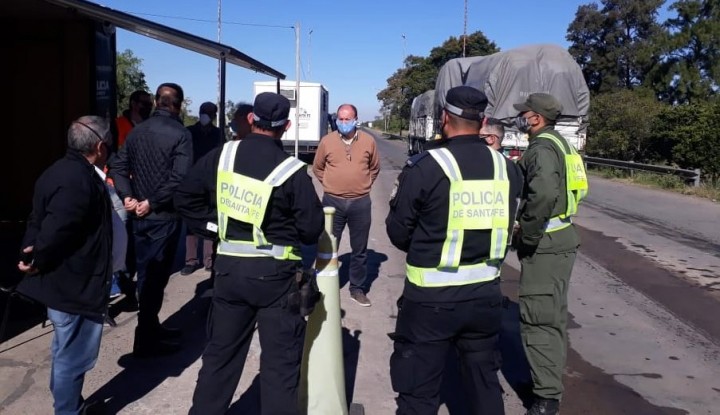 Piden al Gobernador de Santa Fe que cierre el "paso fronterizo" con Chaco | Actualidad