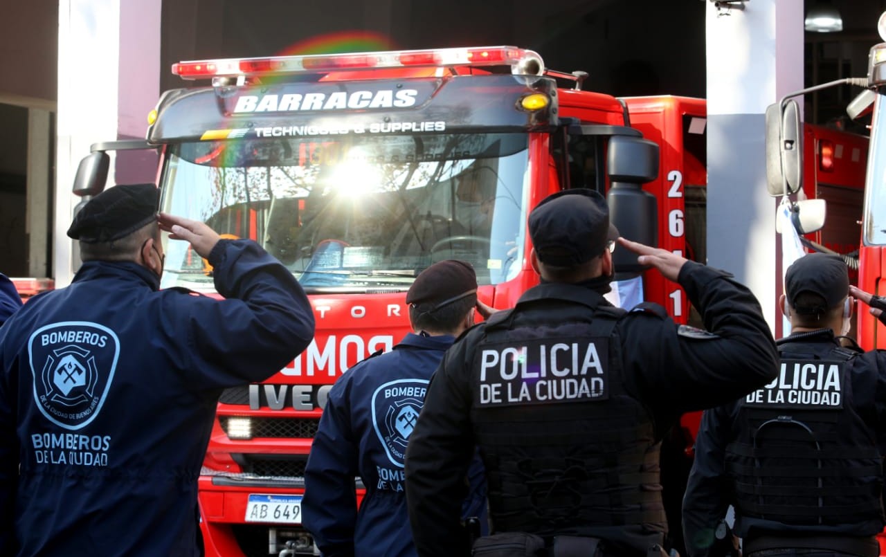 Homenaje a los bomberos caídos en servicio en Villa Crespo | Actualidad