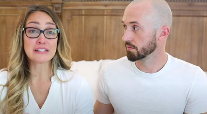 Una pareja de youtubers devolvió a su hijo adoptado por tener autismo | Redes