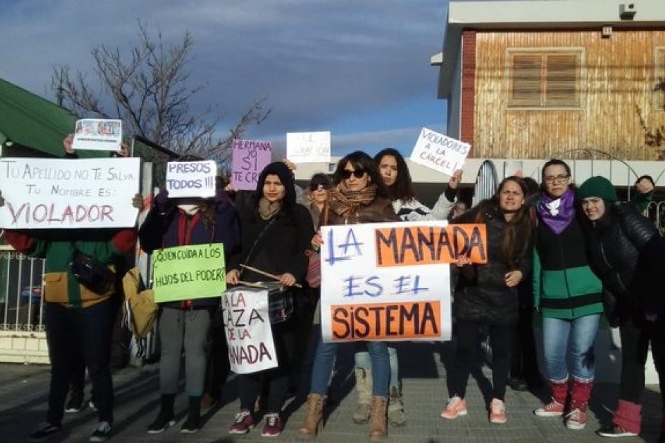 Declaró la chica violada por la manada de Chubut: "Necesito cerrar para seguir viviendo" | Actualidad