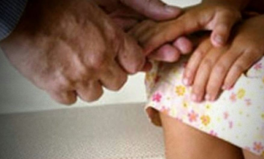 Lo detuvieron por el abuso sexual de seis nietos de su pareja | Actualidad