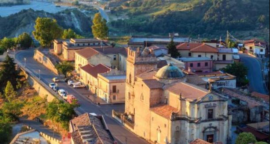 Casas a la venta por 1 euro en un pueblo "libre de coronavirus" | Internacionales