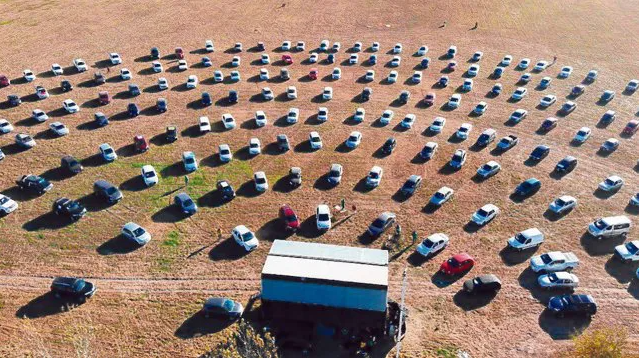 Celebran una auto-misa que rompió la cuarentena | Actualidad