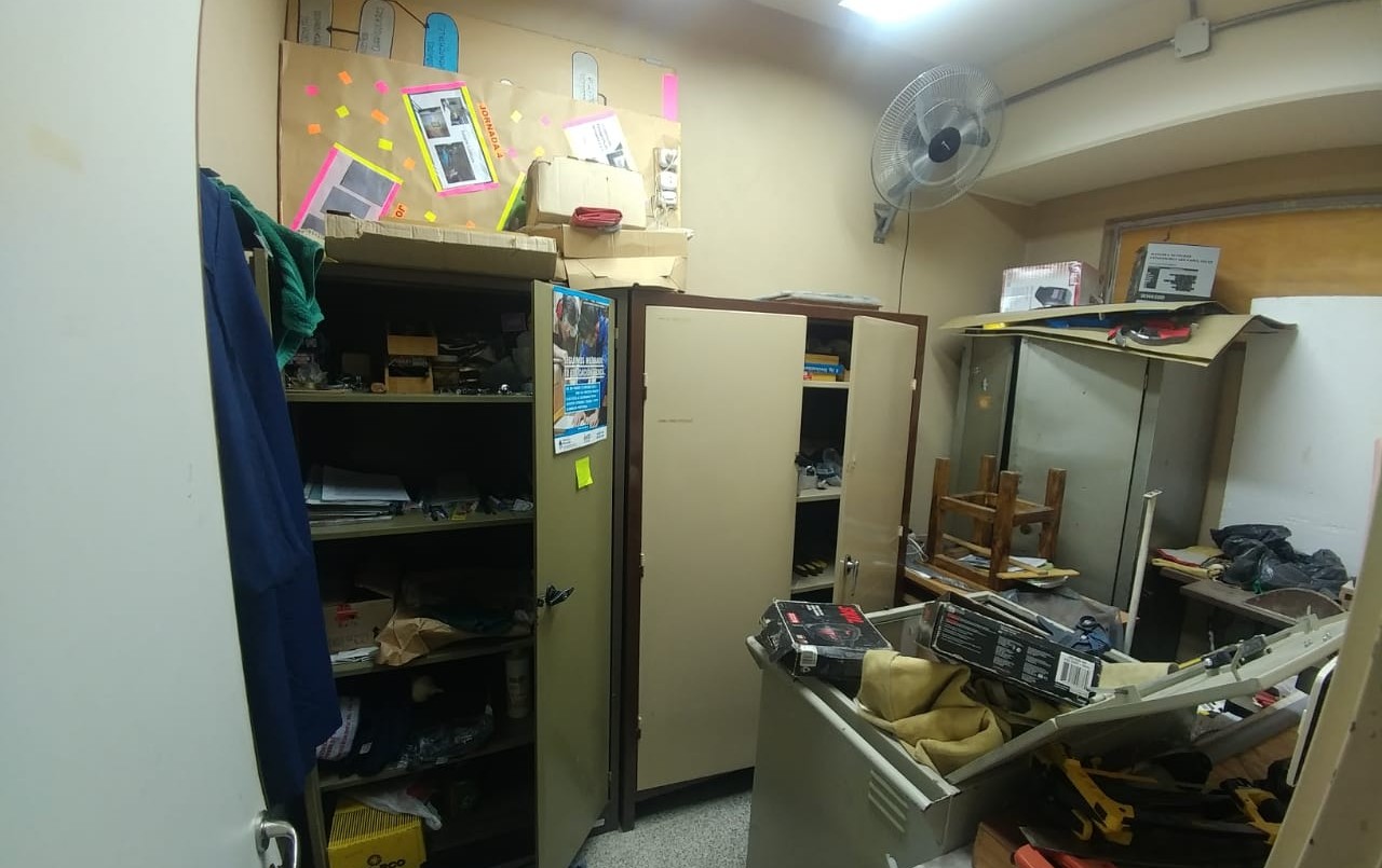 Robos y destrozos en la escuela técnica Florencio Escardo de Campo de la Ribera | Córdoba