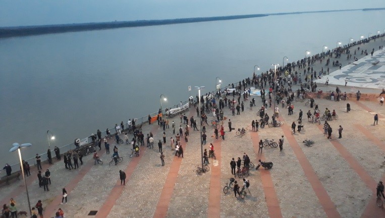 Ambientalistas denuncian como una "catástrofe" los incendios intencionales en el Delta | Actualidad