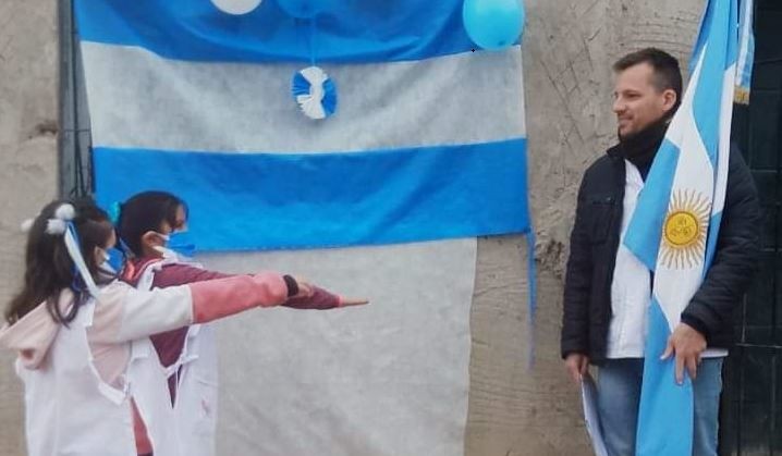 Día de la Bandera: la promesa de lealtad de los alumnos en cuarentena | Actualidad