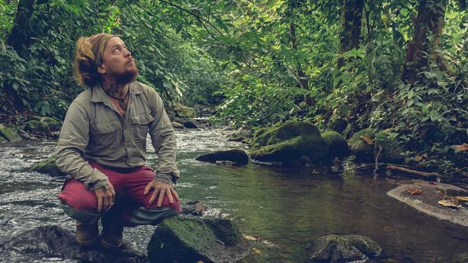 Youtuber ecologista fue a buscar semillas, una serpiente lo mordió y murió en el bosque | Redes