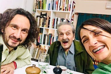 "Su partida me atormenta": dos académicos del Conicet recuerdan a su padre, víctima del coronavirus | Actualidad