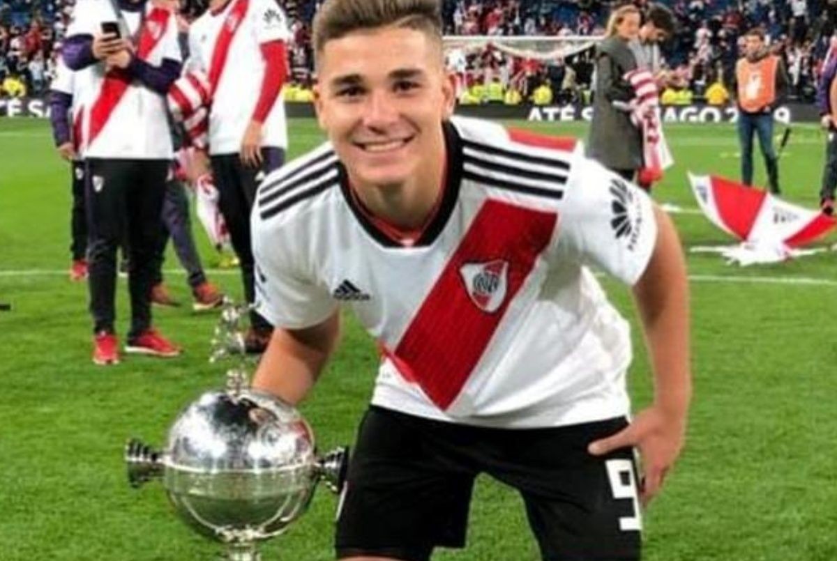 El reemplazo de Scocco: River le renovó a Julián Álvarez con una cláusula millonaria | Deportes