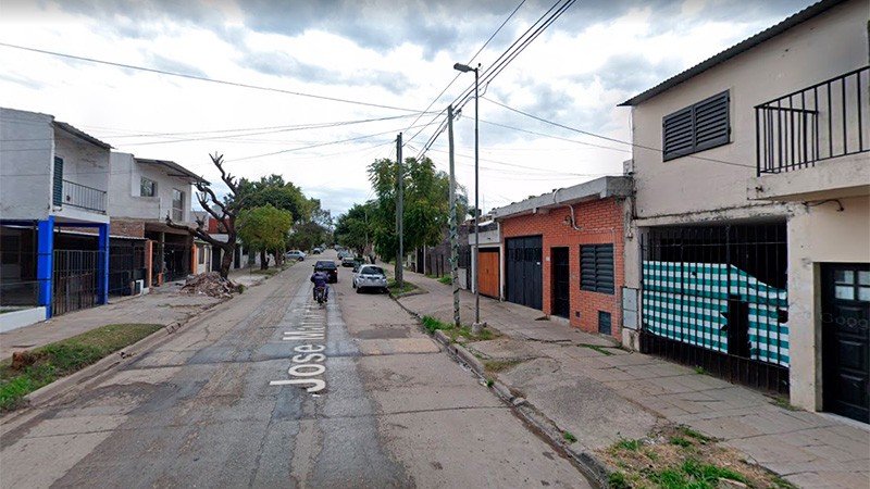 Había cometido dos robos en Paraná y quedó enganchado en la reja de una casa | Actualidad