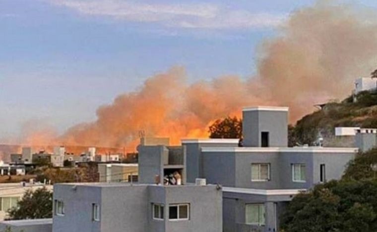 Está contenido el incendio desatado en La Calera | Córdoba
