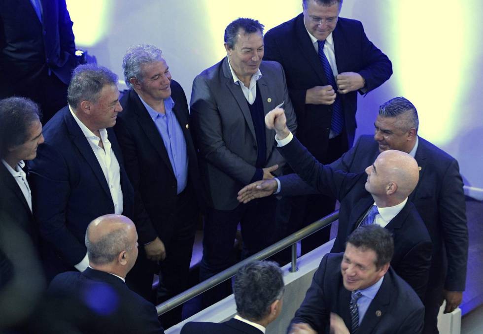 Infantino y Domínguez saludaron a Nery Pumpido tras su operación del corazón | Deportes