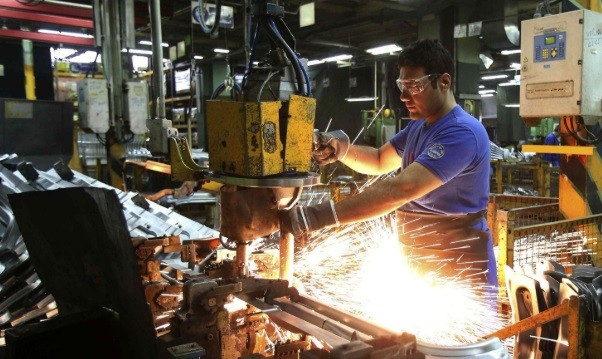 El Gobierno extiende hasta el 30 de septiembre la prohibición de despidos y suspensiones | Política y economía