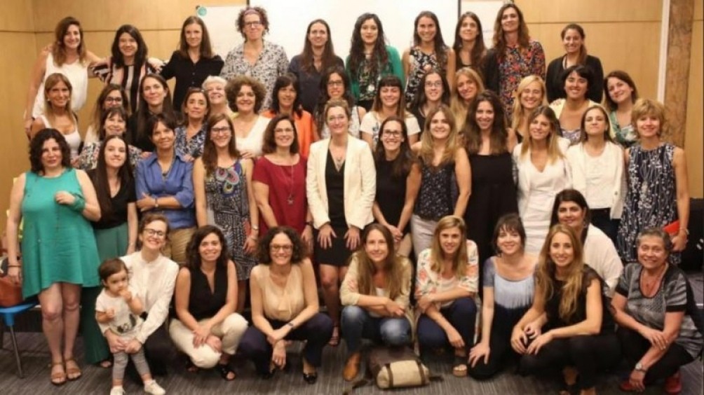 Se duplicó la presencia de mujeres en cargos jerárquicos en la administración pública nacional | Política y economía