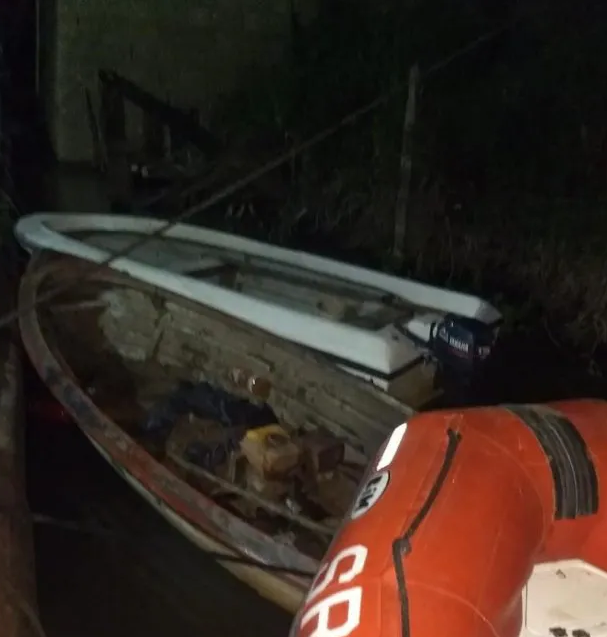 Prefectura encontró a seis personas incendiando una isla en Entre Ríos | Actualidad