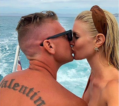 Cafecito y topless: la impactante foto de la novia de Maxi López | Redes