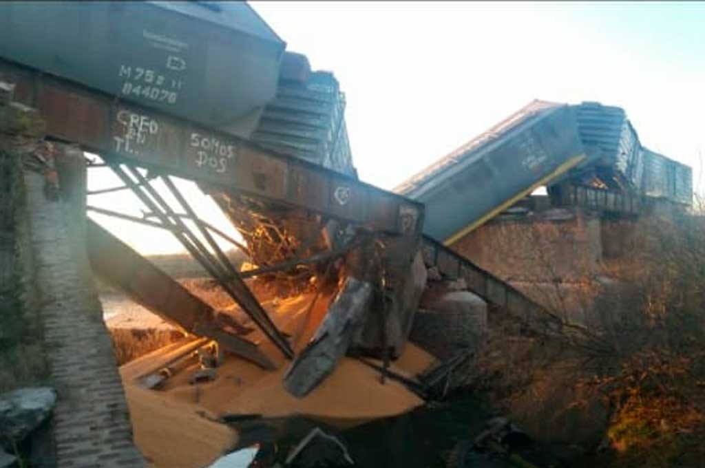 Mientras pasaba el tren, se derrumbó un puente en el sur de Santa Fe | Actualidad