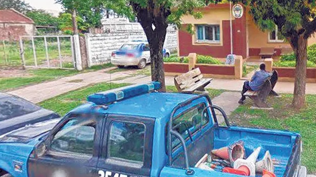 Imputan a un comisario por pedirle a subordinados sus CBU y estafarlos | Actualidad