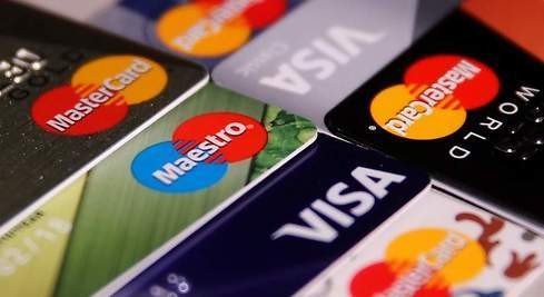 Tarjetas de crédito: llegan resúmenes con intereses superiores al 43% | Economía