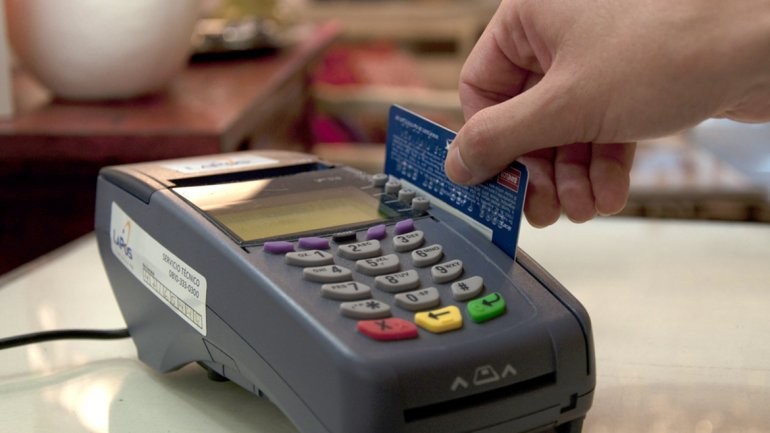 AFIP prorroga el reintegro del 15% en compras con tarjeta de débito | Economía