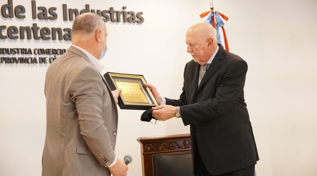 Ricardo Brasca homenajeado por el Ministerio de Industria, Comercio y Minería | Contenido Patrocinado