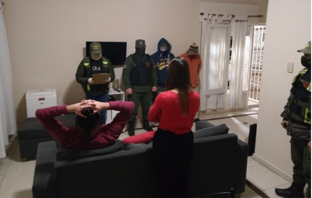 Desbaratan una banda de facturas falsas con casi 100 allanamientos: 17 operativos fueron en Córdoba | Córdoba