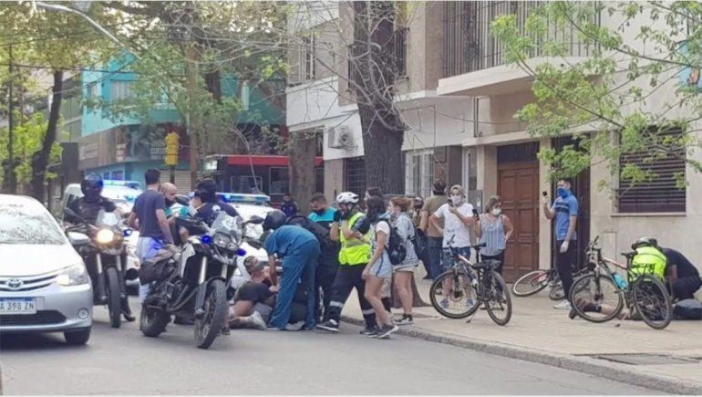 Mendoza: batalla campal entre skaters y la policía | Actualidad