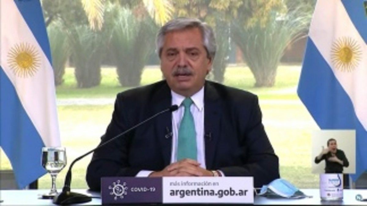 El Gobierno congelará el sueldo a los funcionarios políticos y autoridades superiores | Política y economía