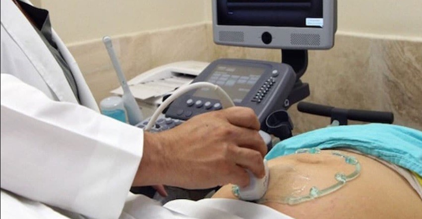 Padre biológico de 17 niños: ginecólogo usó su propio esperma en clínica de inseminación | Internacionales