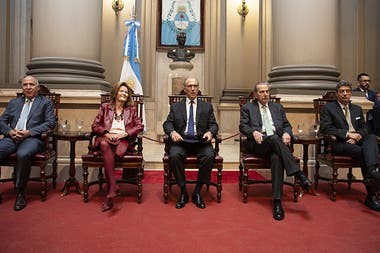 Se reunió la Corte Suprema: aún no resolvió la situación de los tres jueces desplazados | Política y economía