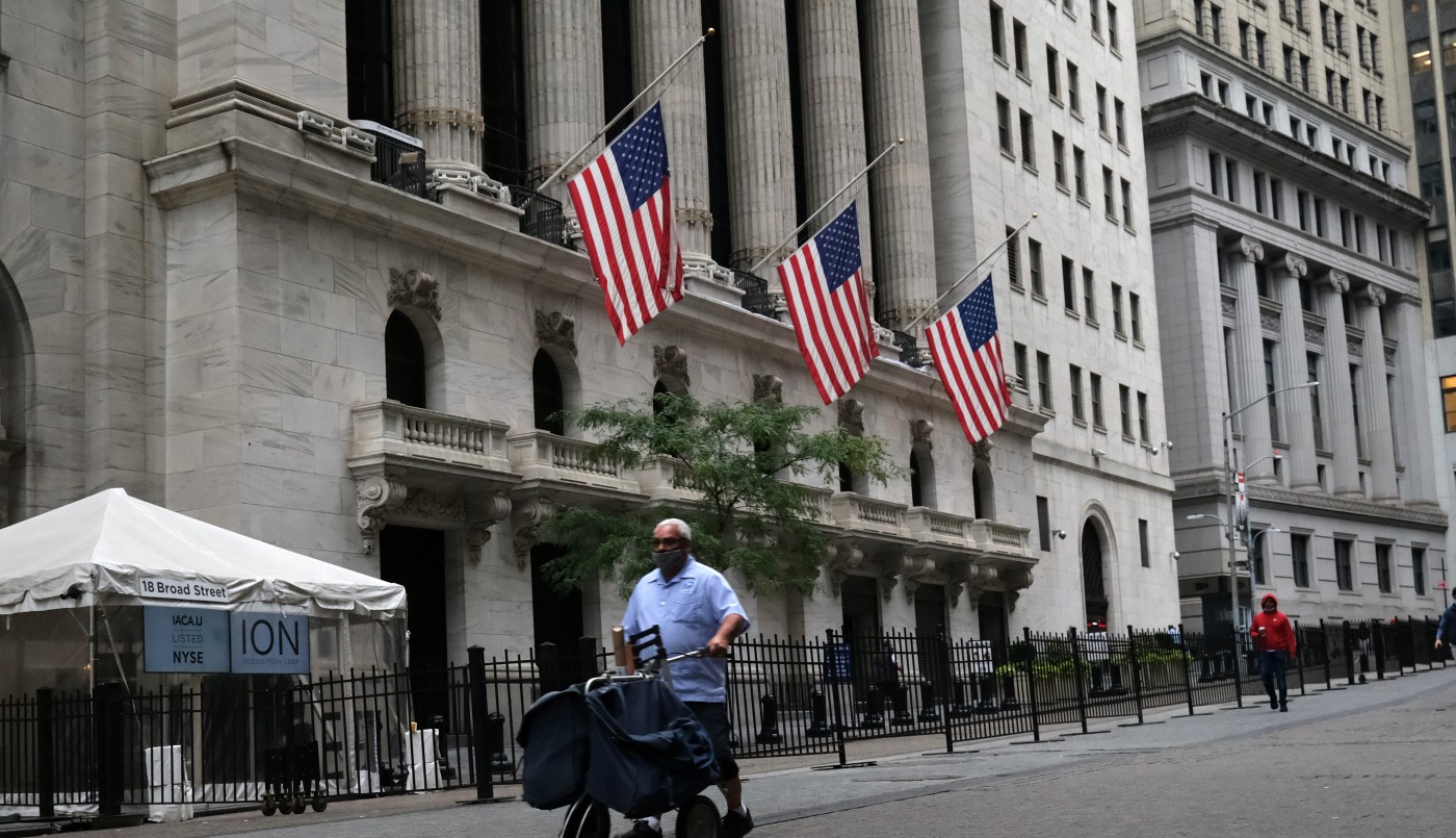 Nueva York cierra restaurantes y gimnasios para frenar una segunda ola de contagios | Internacionales